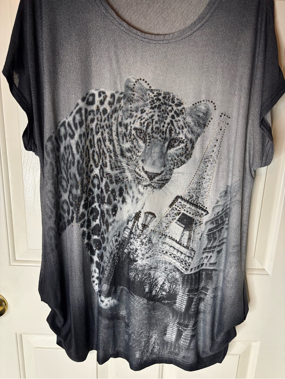 Women’s Short Sleeve Blouse Leopard Eiffel Tower Blk/Gry Great Condition One SZ